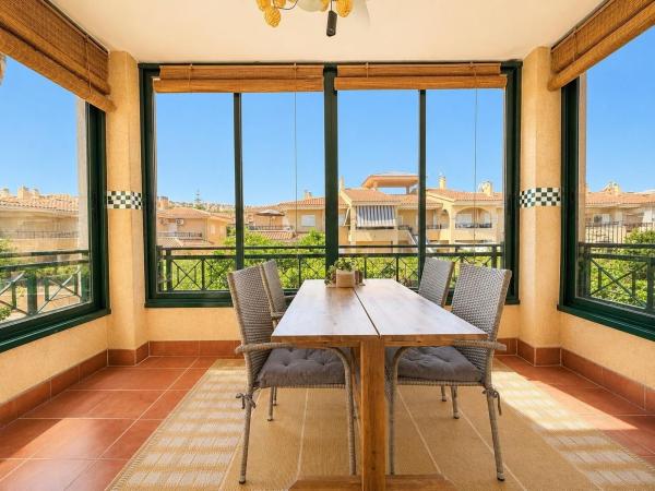 Sprzedaż mieszkania w Piso en Avenida de Polonia, Mediterráneo-Novamar, Gran Alacant, Gran Alacant
photo 1