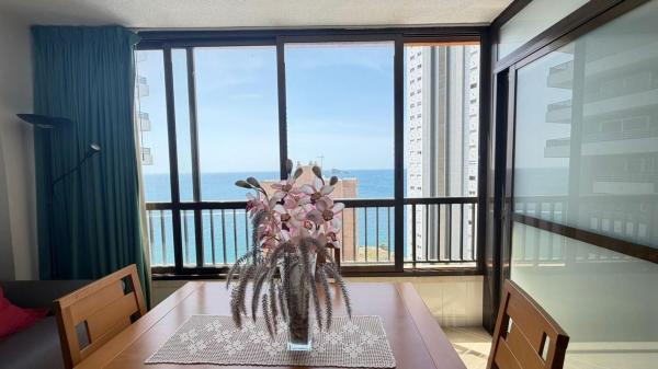 Продажа квартиры на Piso en Calle Alcalde Manuel Catalán Chana s/n, Zona Sierra Helada, Benidorm, Бенидорм
 photo 2