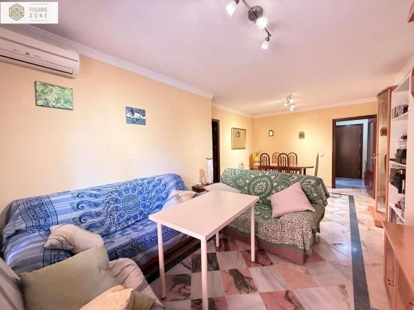 Venta de piso en Piso en Calle Mefistofeles, Cortijo Alto, Málaga, Málaga
thumbnail 2