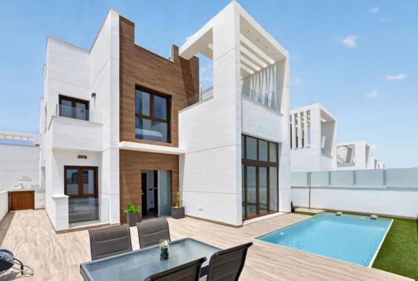 Casa o chalet independiente en Calle Javea, 11, Los Balcones - Los Altos del Edén, Torrevieja photo 1