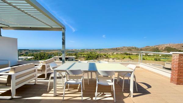 Penthouse for sale at Ático en Los Aguilares, 1, Los Arqueros-Puerto del Almendro, Benahavís, Benahavís photo 1