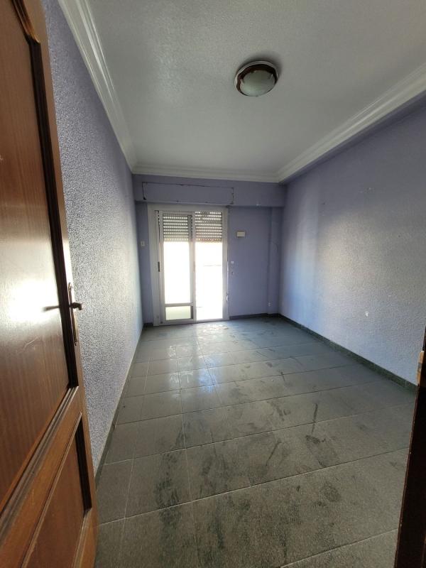 Sale of apartment in Piso en Torres Quevedo, Plaza de Toros - Avenida Chapí - Trinquete, Elda, Elda
 photo 5