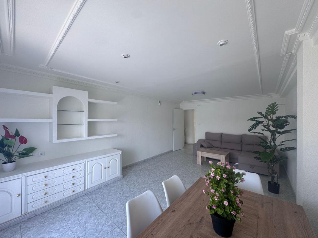Sale of apartment in Piso en Calle de la Virgen Cabeza, 6, Plaza Castelar - Mercado Central, Elda, Elda
 photo 2