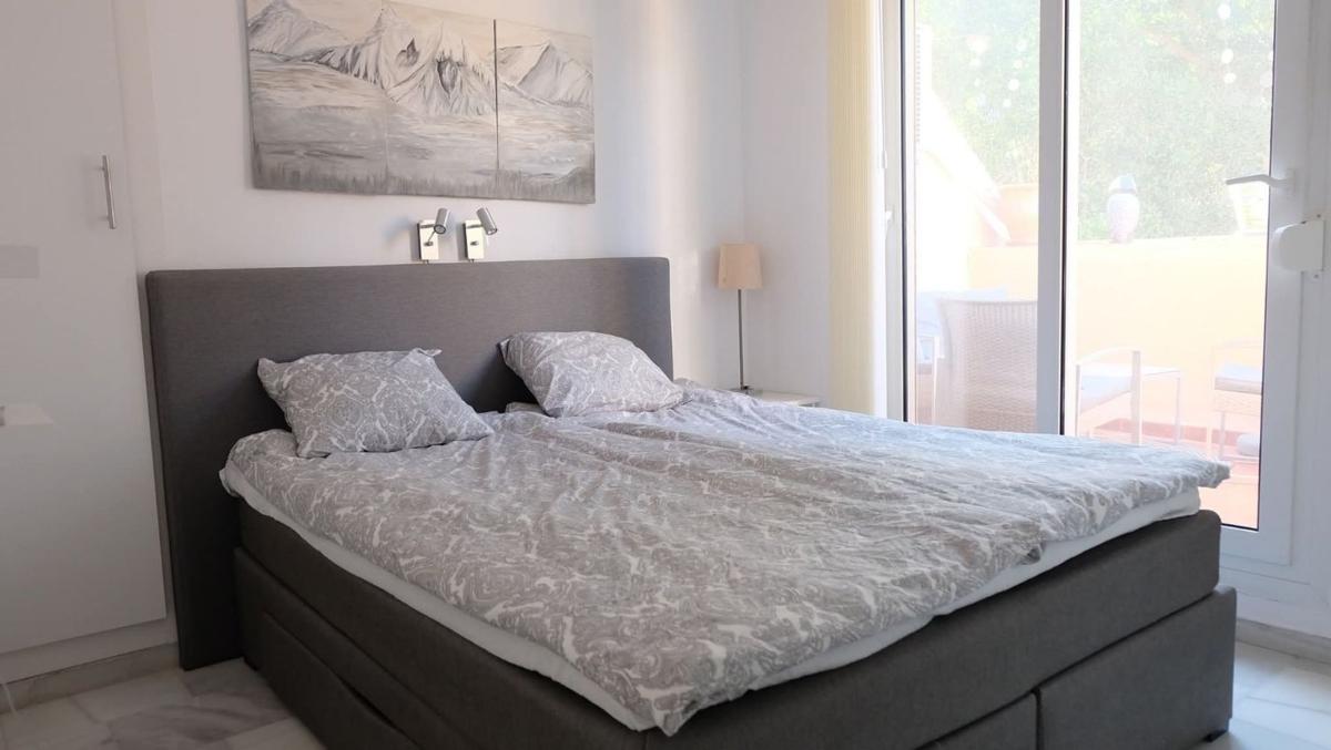 Penthouse sale in Ático en Calle Héroes Dos de Mayo s/n, Zona Puerto Deportivo, Fuengirola, Fuengirola photo 4