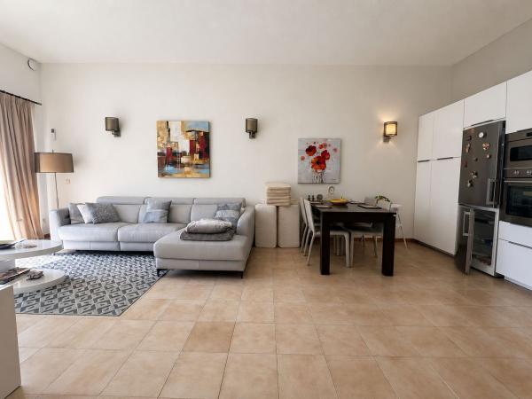 Venta de piso en Piso en Urbanizacion Vistazur Ii, Nueva Atalaya, Estepona, Estepona
thumbnail 1