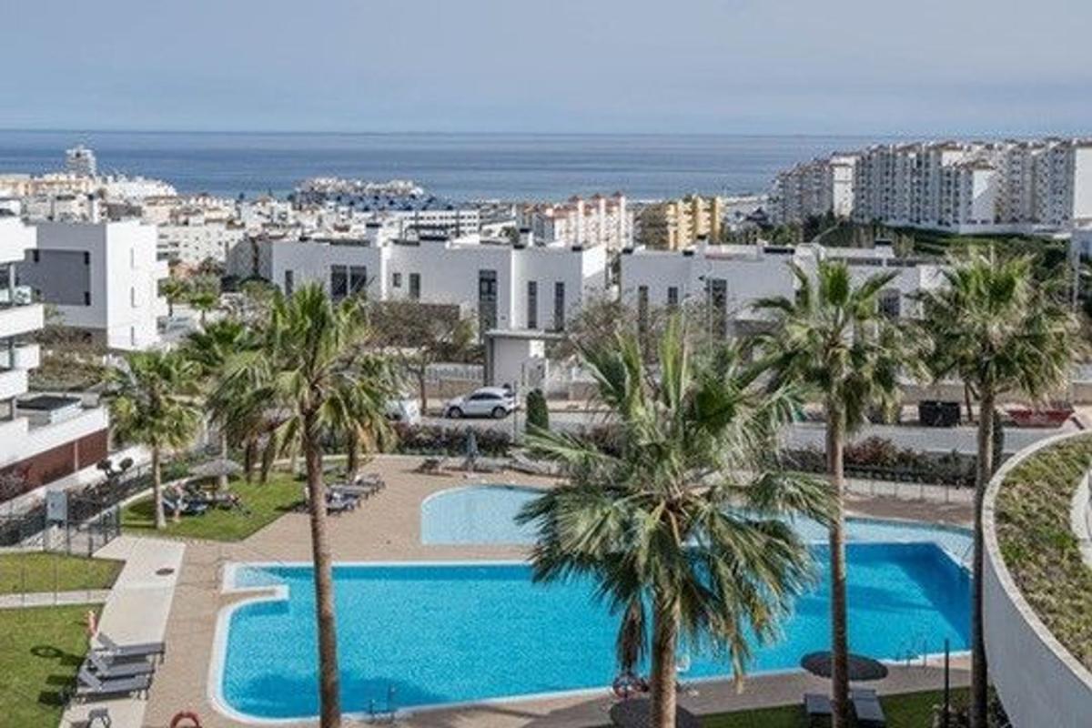 Продажа пентхауса на Ático en Calle Estonia, Huerta Nueva, Estepona, Эстепона photo 1