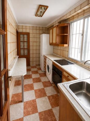 Venta de piso en Piso en Calle Diego de Almaguer, 1, Cruz del Humilladero - Los Tilos, Málaga, Málaga
thumbnail 1