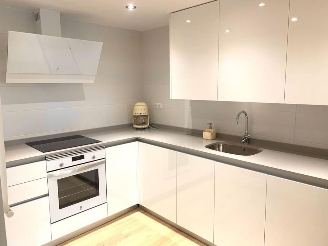 Продажа квартиры на Piso en Calle Real, Las Brisas, Marbella, Марбелла
 photo 2