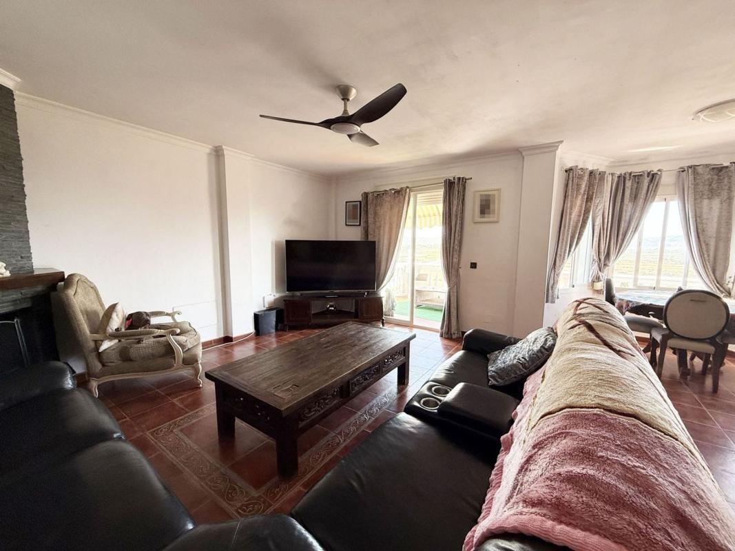 Продажа отдельного шале в Casa o chalet en Coin, Коин photo 4