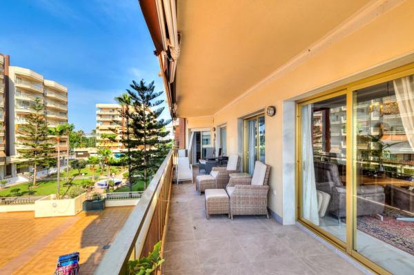 Sprzedaż mieszkania w Piso en Paseo Marítimo Rey de España, Zona Sohail, Fuengirola, Fuengirola
 photo 4