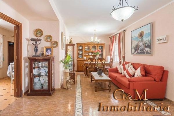 Chalet adosado en Calle Picasso, Arroyo de la Miel, Benalmádena photo 1