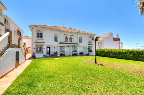 Chalet adosado en Carvajal, 5, Torremuelle, Benalmádena photo 1