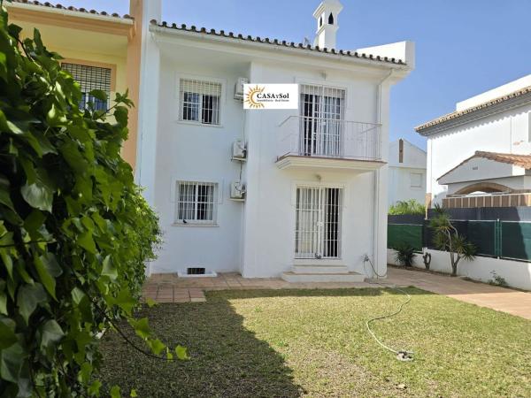 Chalet pareado en Calle Frederic Chopín, Capellanía - Retamar, Alhaurín de la Torre photo 3