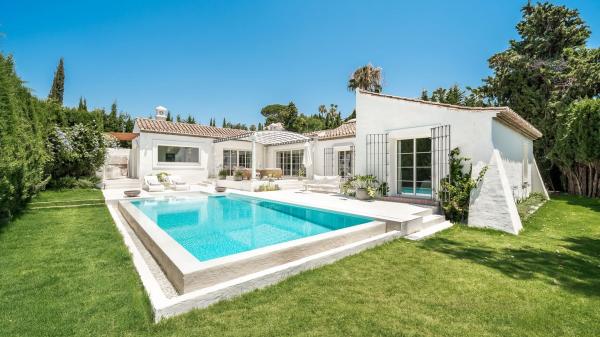 Casa o chalet independiente en Calle 23 C, Guadalmina Alta, Marbella photo 1