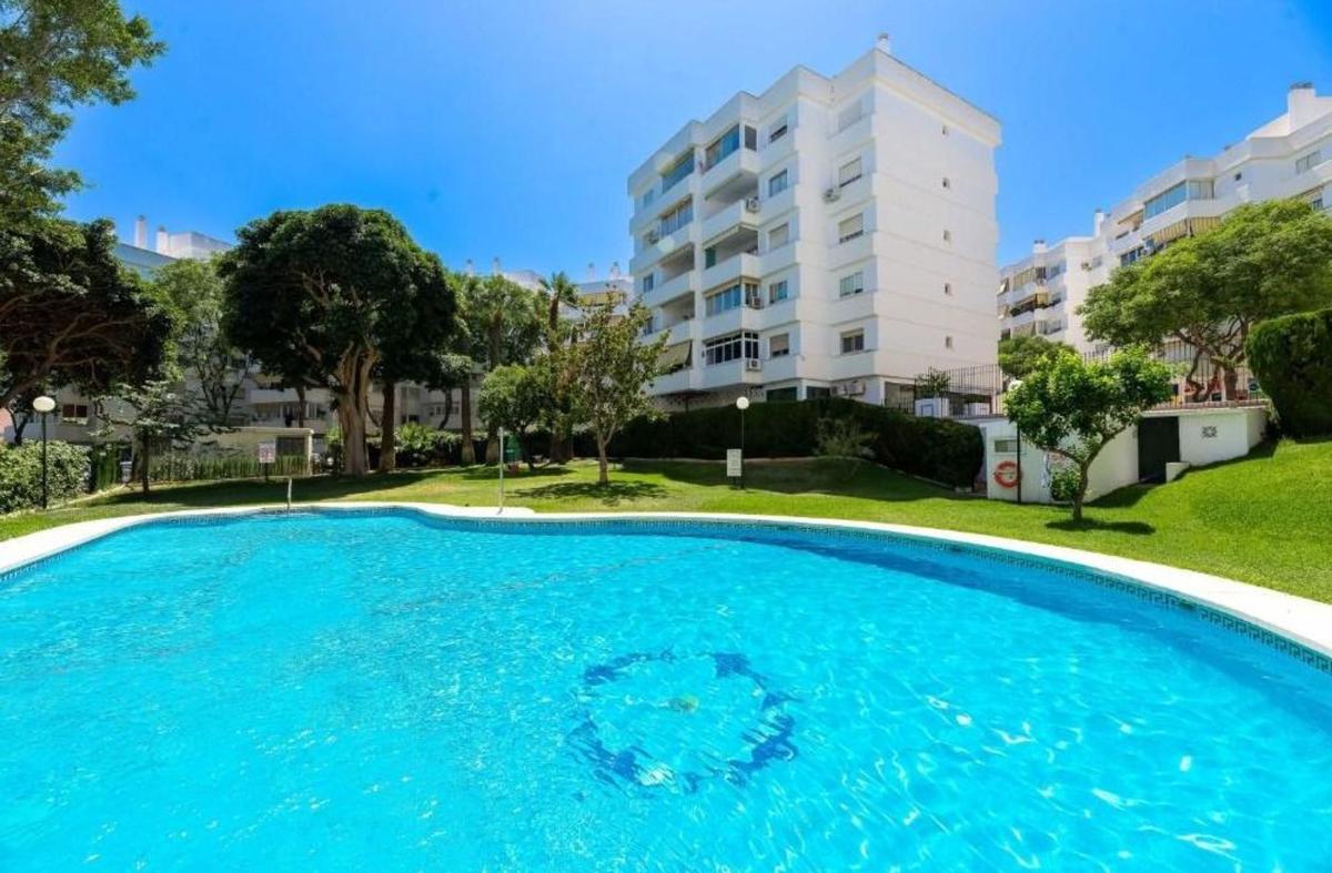 Venta de piso en Piso en Calle Luis Vives, 8, Solymar - Puerto Marina, Benalmádena, Benalmádena
photo 1
