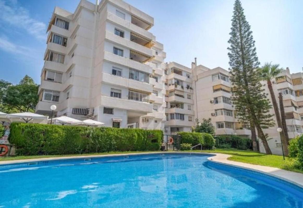 Venta de piso en Piso en Calle Luis Vives, 8, Solymar - Puerto Marina, Benalmádena, Benalmádena
photo 2