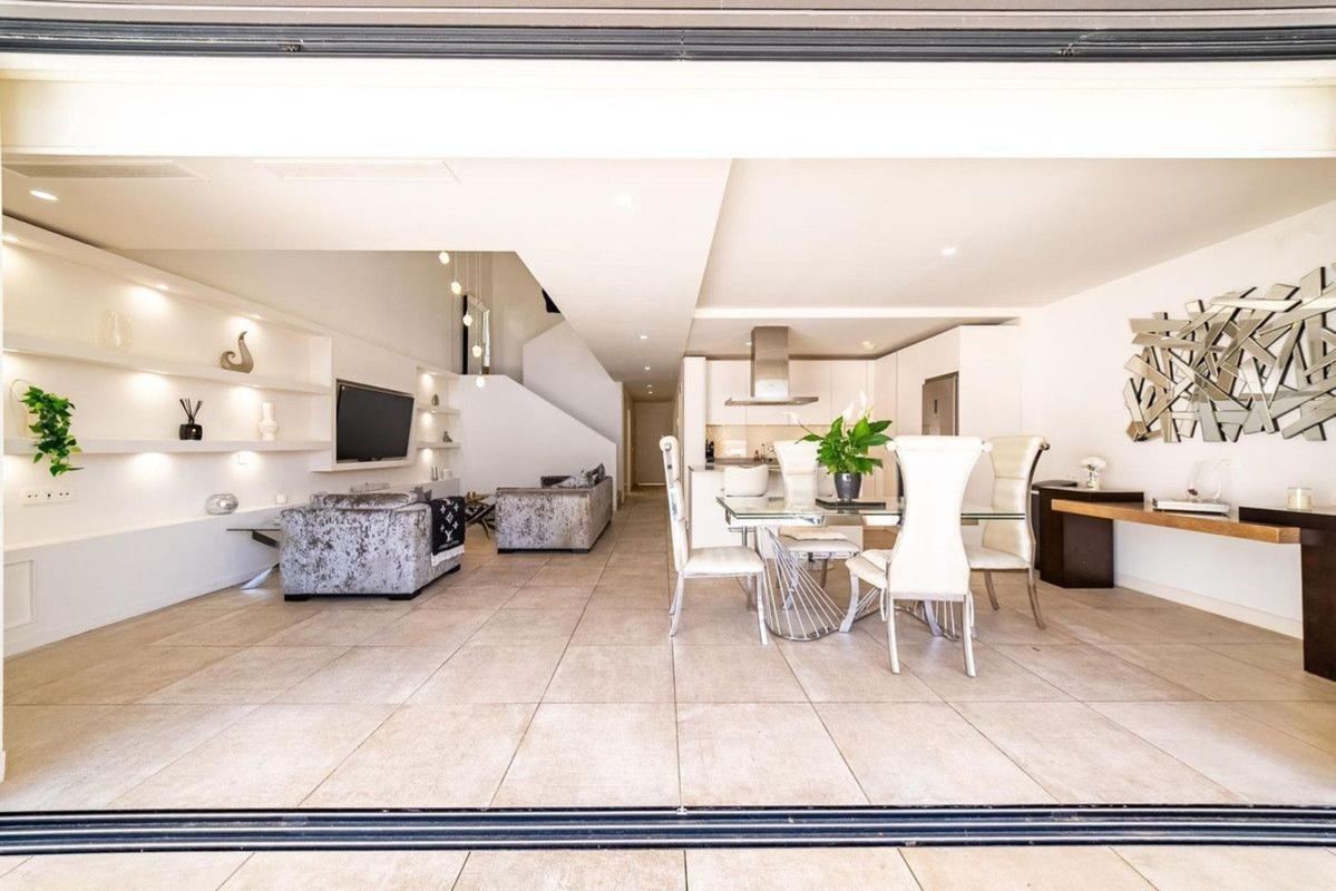 Properties for sale and rent in Spain photo 4
