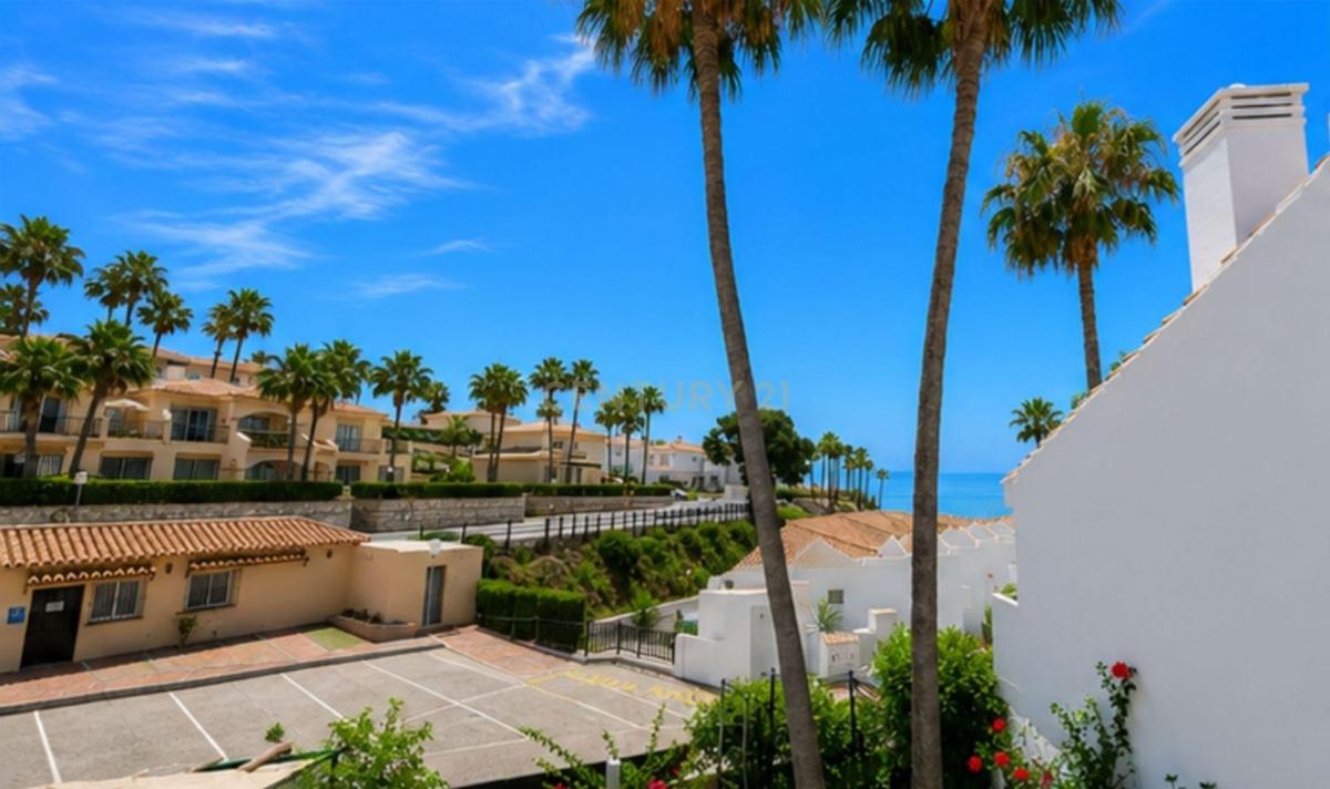 Properties for sale and rent in Spain photo 3