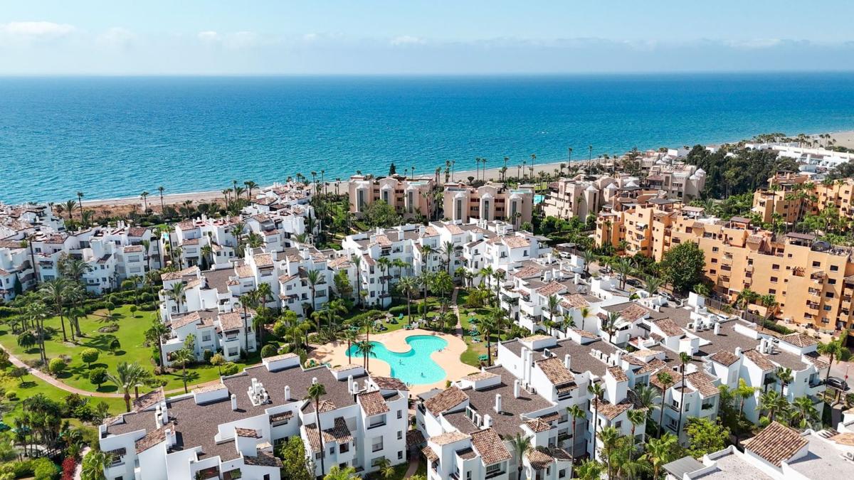 Venta de piso en Piso en Villacana - Costalita - Saladillo, Estepona, Estepona
photo 3