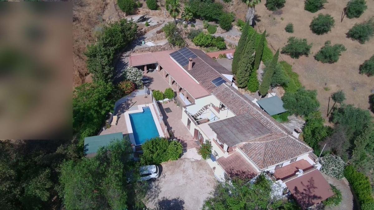 Properties for sale and rent in Spain photo 2