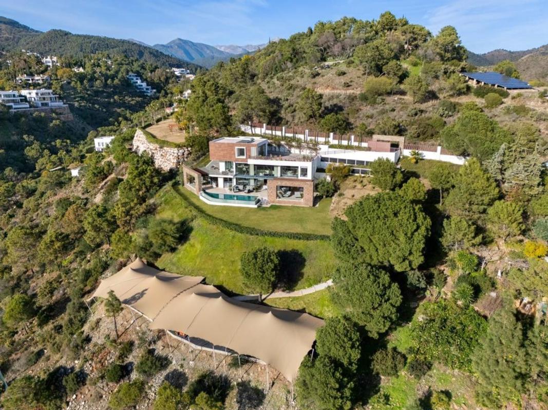 Properties for sale and rent in Spain photo 3