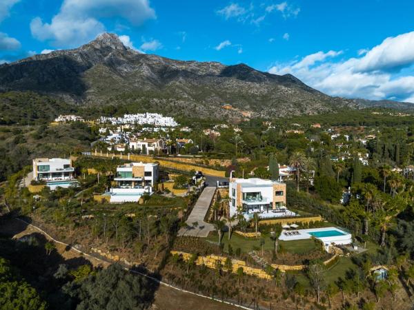 Casa o chalet independiente en Lugar Urbanizacion la Capellania, Nagüeles, Marbella photo 3