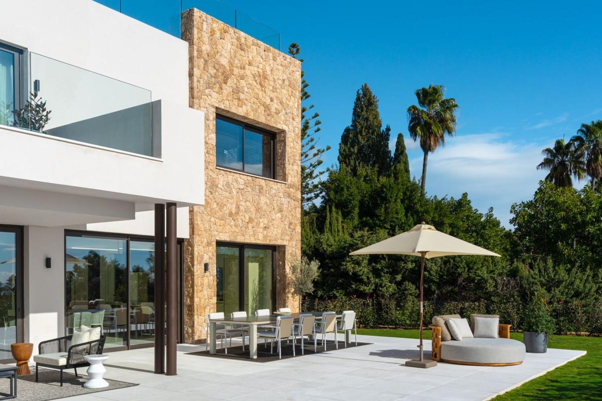 Properties for sale and rent in Spain photo 5