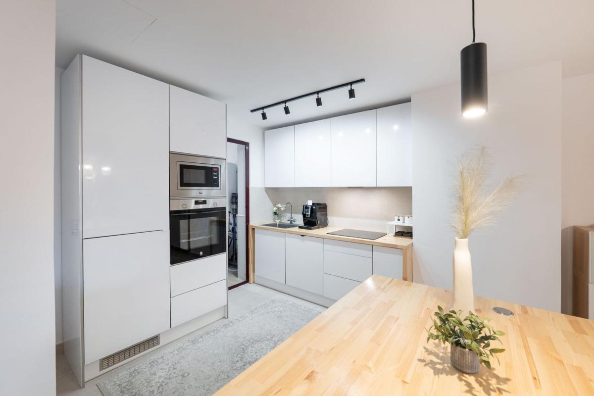 Venta de piso en Piso en Calle Miguel de Cervantes, La Mairena, Ojén, Ojén
photo 1