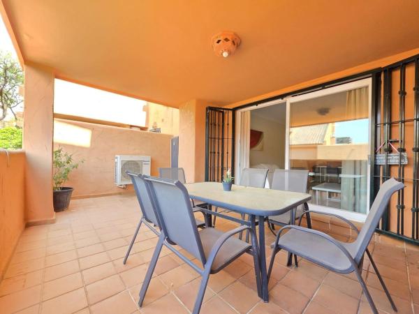 Sprzedaż mieszkania w Piso en Calle de las Cumbres, Green Hills - Las Cumbres de Elviria, Marbella, Marbella
 photo 1