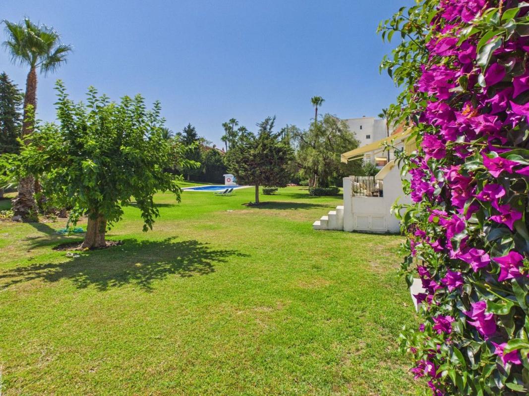 Venta de piso en Piso en Calle Monte Biarritz, Nueva Atalaya, Estepona, Estepona
photo 5