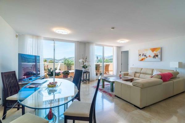 Sale of flat in Piso en Los Arqueros-Puerto del Almendro, Benahavís, Benahavís
 photo 4