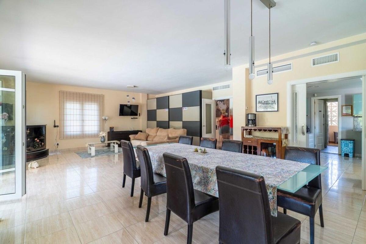 Properties for sale and rent in Spain photo 4