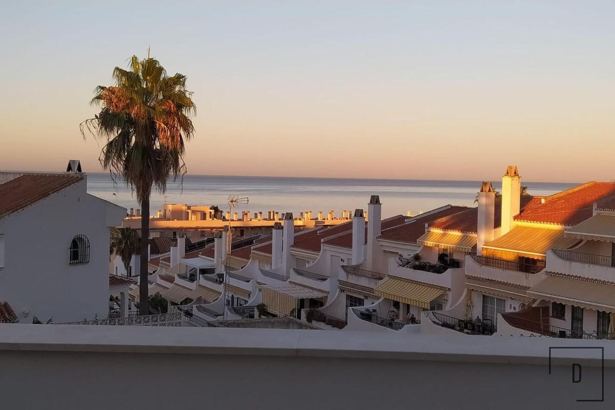 Продажа квартиры на Piso en Calle Alta Mar, Lo Cea - Los Cortijos, Rincón de la Victoria, Ринкон-де-ла-Виктория
photo 2