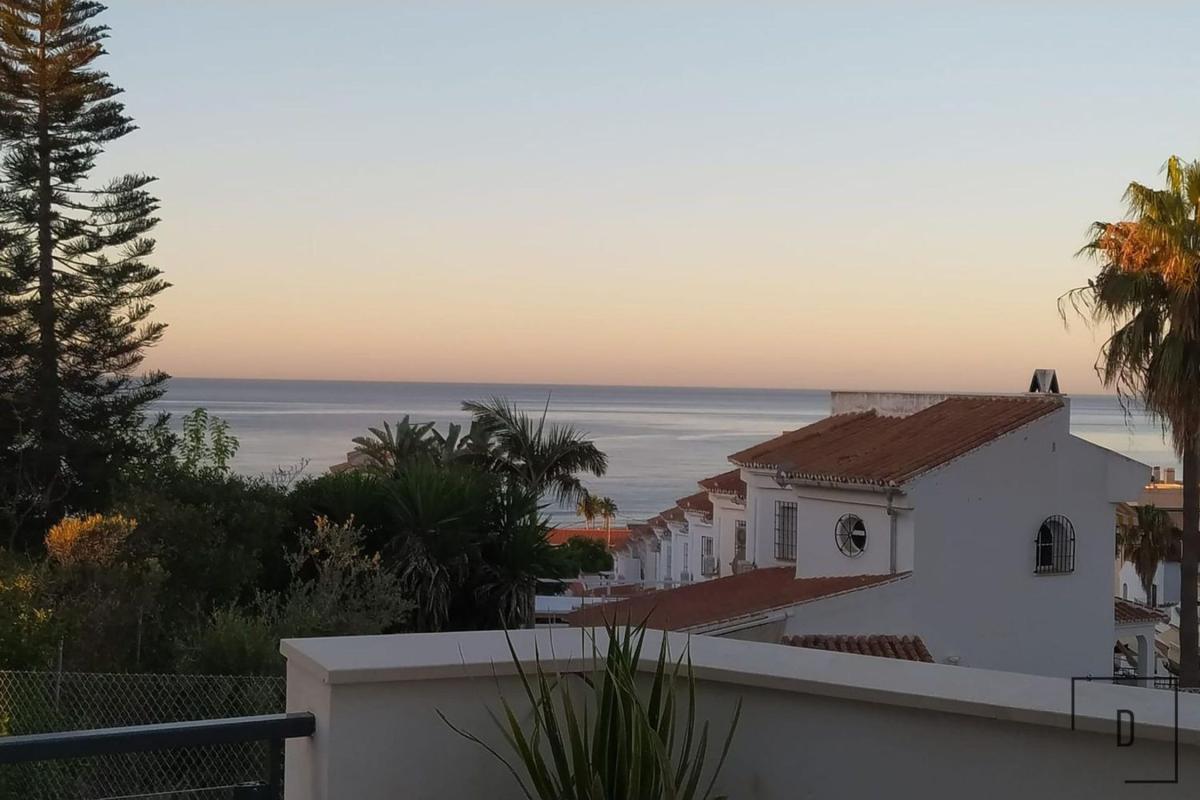 Продажа квартиры на Piso en Calle Alta Mar, Lo Cea - Los Cortijos, Rincón de la Victoria, Ринкон-де-ла-Виктория
photo 3
