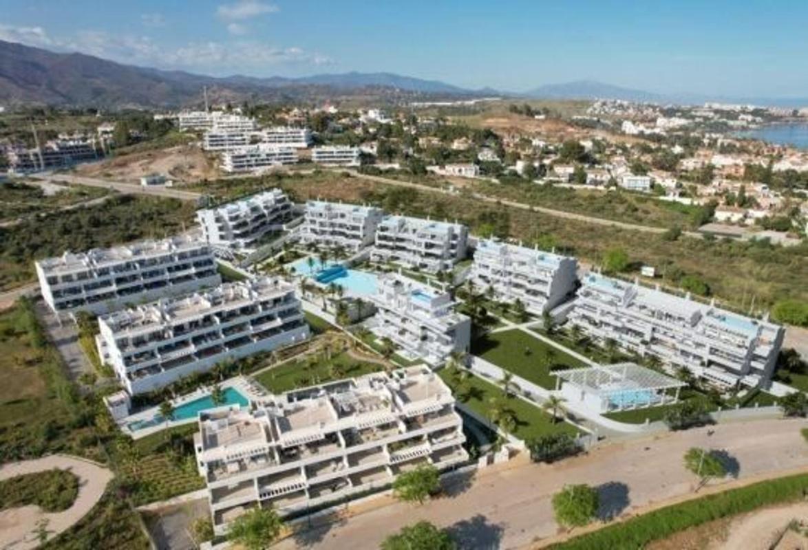 Venta de piso en Piso en Guadalobón, Estepona, Estepona
photo 4