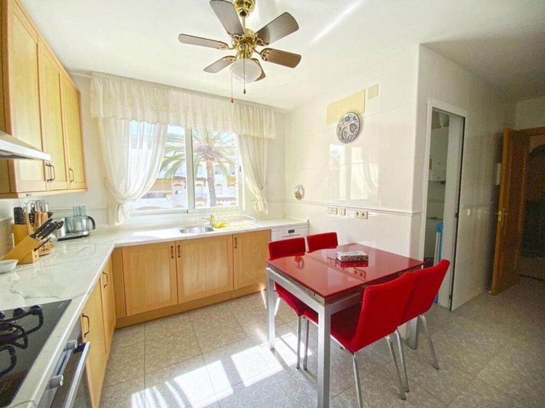 Venta de piso en Piso en La Carolina-Guadalpín, Marbella, Marbella
 photo 4
