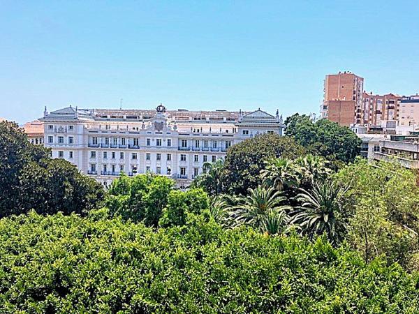Sprzedaż mieszkania w Piso en Malagueta - Monte Sancha, Málaga, Málaga
photo 1
