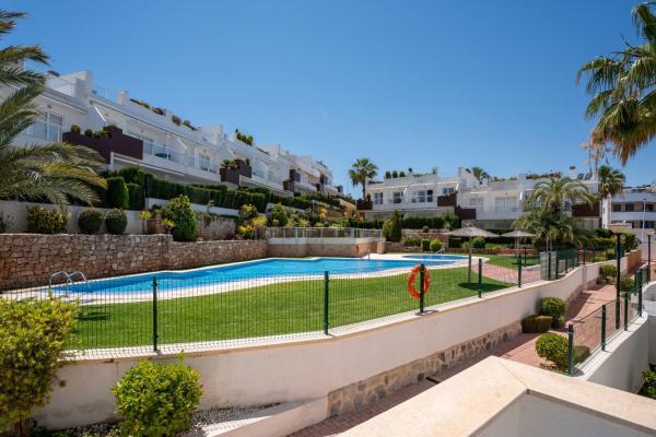 Sprzedaż mieszkania w Piso en Playa Levante, Santa Pola, Santa Pola
photo 1
