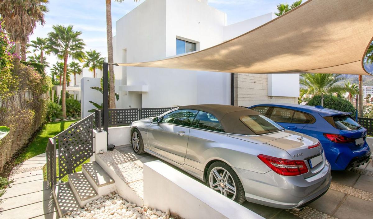 Properties for sale and rent in Spain photo 3