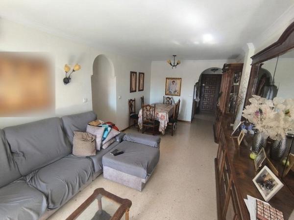 Sale of flat in Piso en Barriada Blas Infante s/n, Sierra de Estepona-Avda de Andalucia, Estepona, Estepona
photo 1