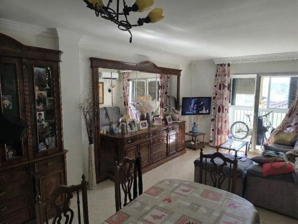 Sale of flat in Piso en Barriada Blas Infante s/n, Sierra de Estepona-Avda de Andalucia, Estepona, Estepona
thumbnail 2