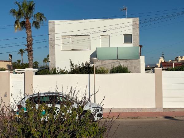 Chalet wolnostojący na sprzedaż w Casa o chalet en Parque Acuático - Sector 25, Torrevieja, Torrevieja photo 1