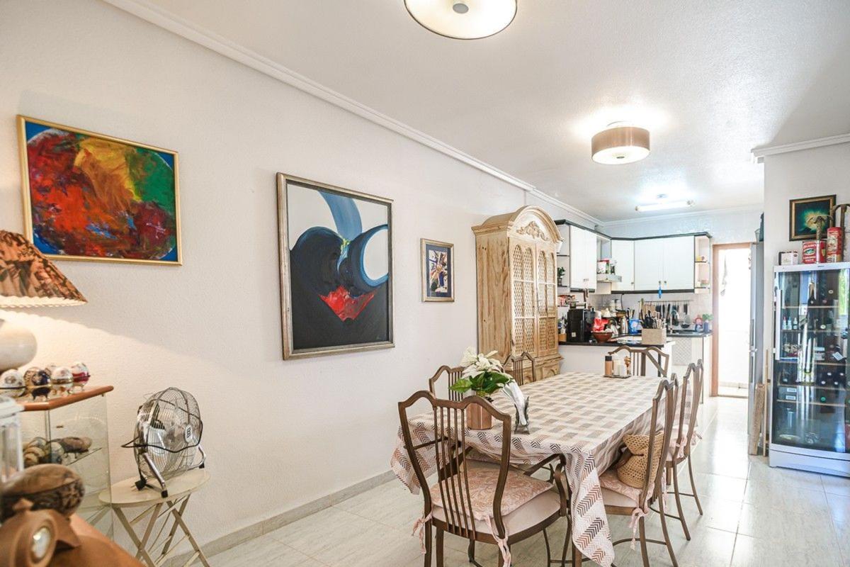 Sale of apartment in Piso en La Florida, Orihuela, Orihuela
photo 5