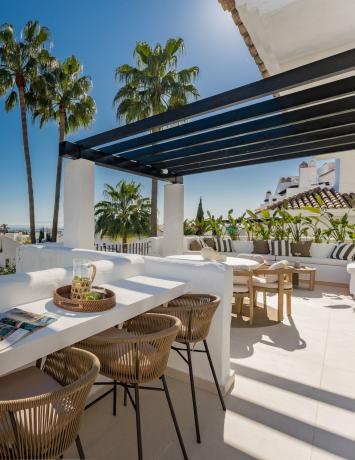 Дуплекс на продажу в Dúplex en Los Naranjos, Marbella, Марбелла photo 1