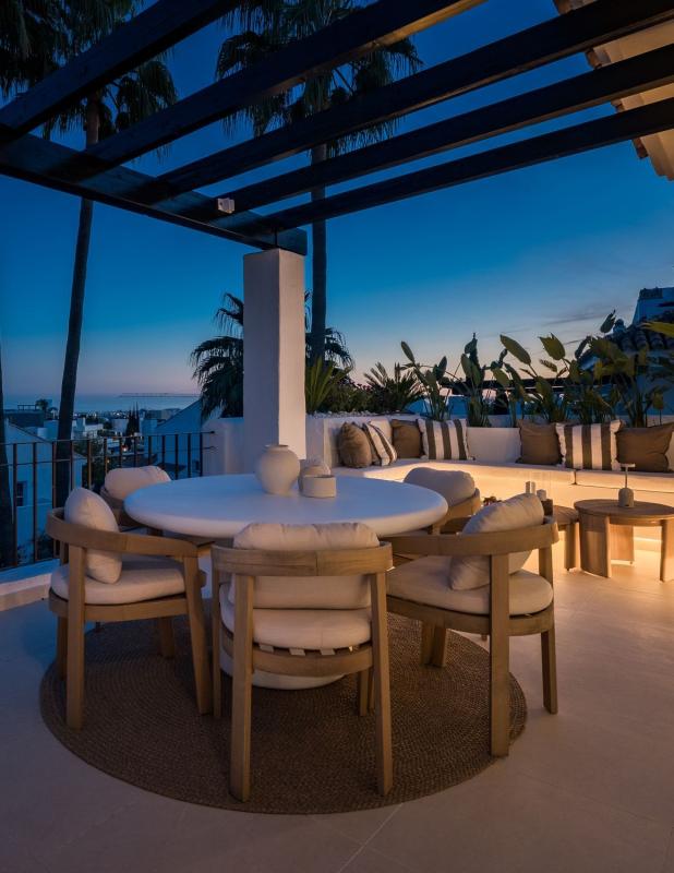 Продажа дуплекса на Dúplex en Los Naranjos, Marbella, Марбелла photo 4