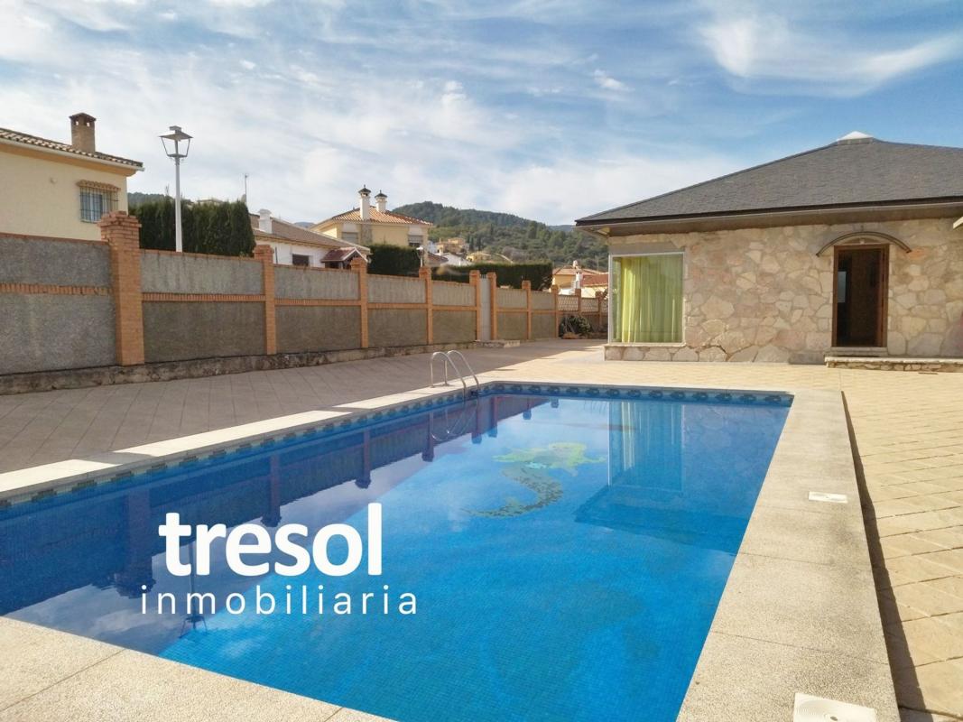 Propiedades en venta y alquiler en España photo 1
