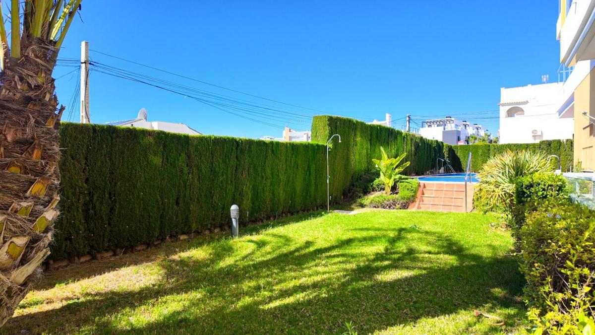 Sale of apartment in Piso en Villamartín, Orihuela, Orihuela
 photo 3