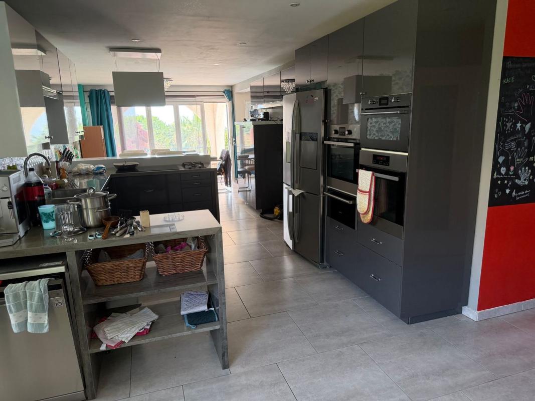 Недвижимость на продажу и в аренду в Испании photo 3