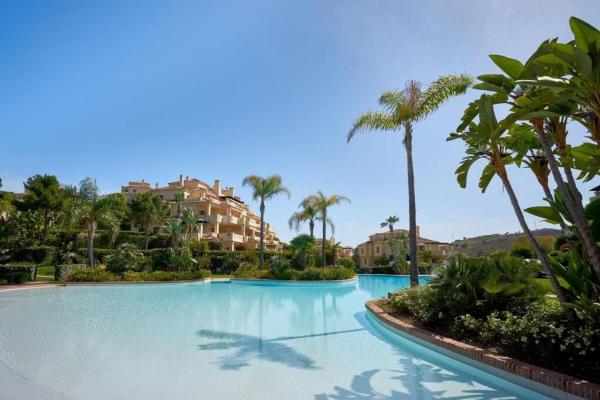Duplex for sale on Dúplex en Los Arqueros-Puerto del Almendro, Benahavís, Benahavís photo 1