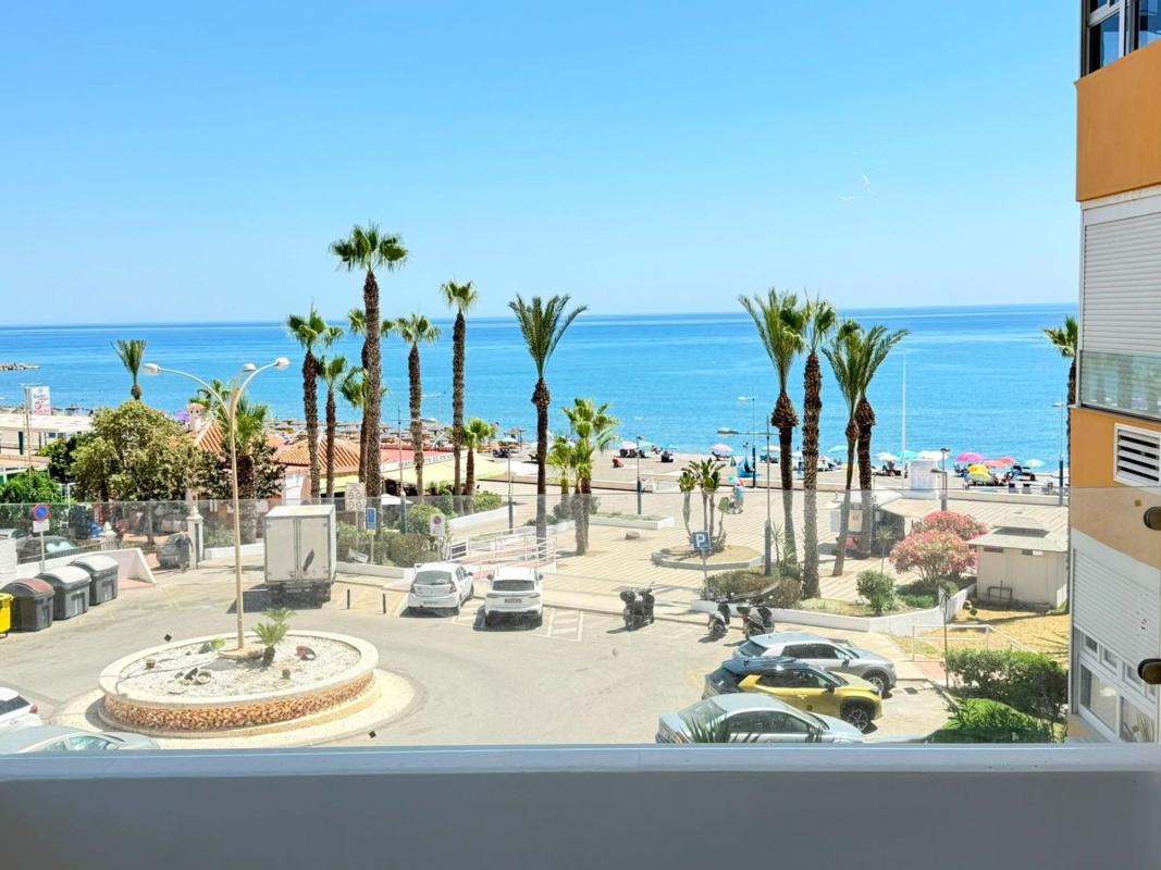Sale of apartment in Piso en Avenida Europa, Centro Internacional, Torrox, Torrox
 photo 2